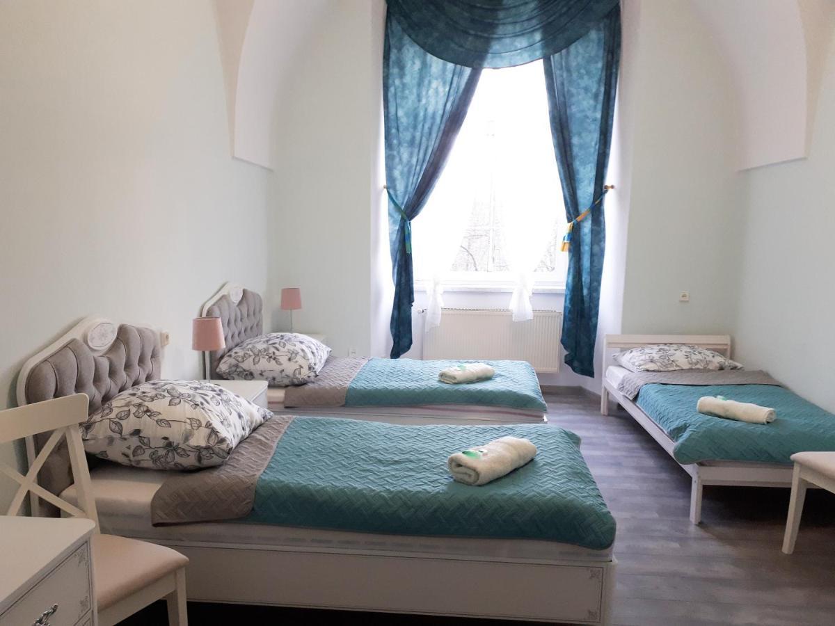 Diecezjalny Dom Formacyjny Daire Nysa Dış mekan fotoğraf