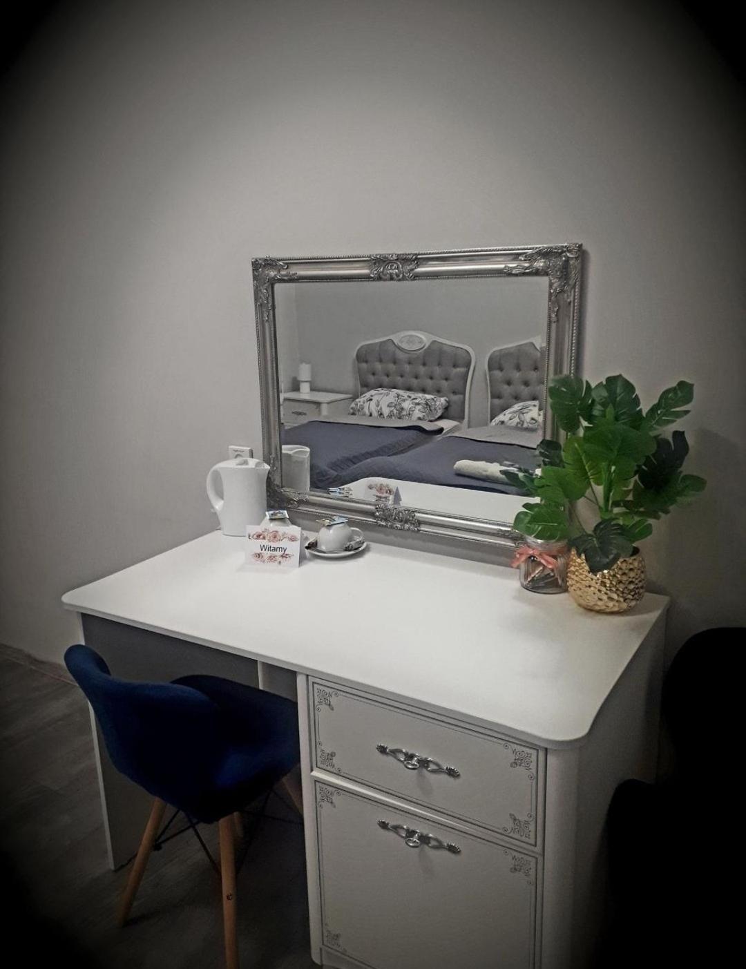 Diecezjalny Dom Formacyjny Daire Nysa Dış mekan fotoğraf