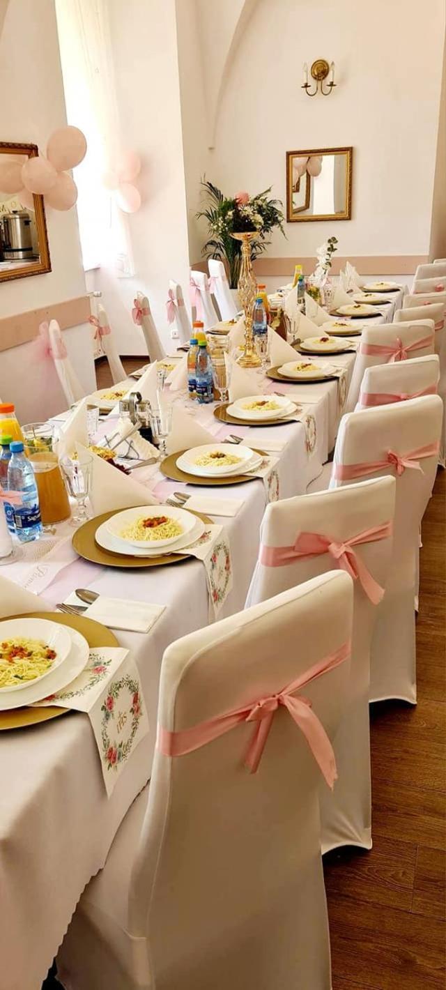 Diecezjalny Dom Formacyjny Daire Nysa Dış mekan fotoğraf