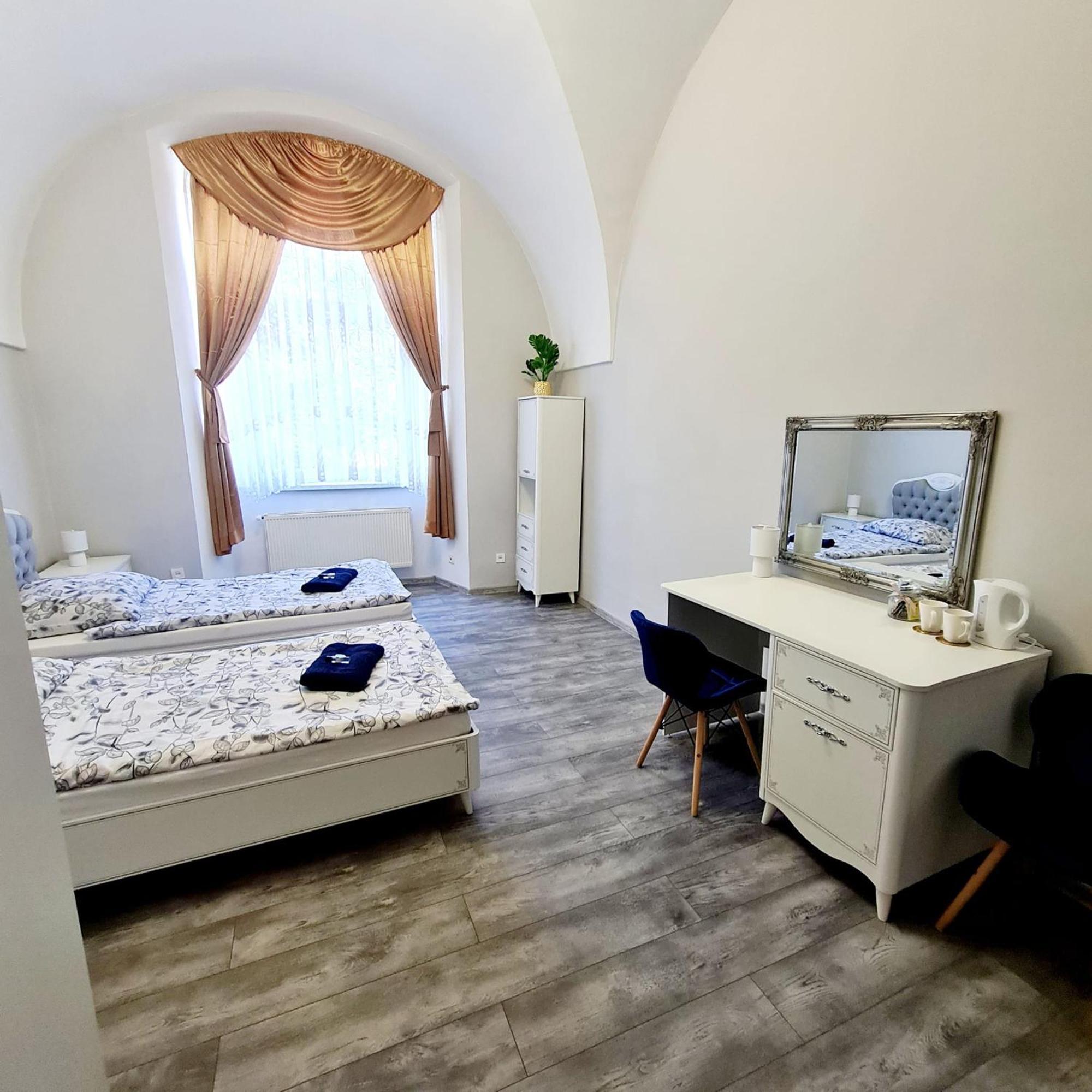 Diecezjalny Dom Formacyjny Daire Nysa Dış mekan fotoğraf