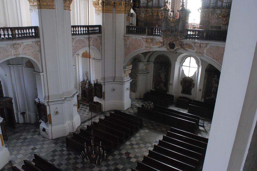 Diecezjalny Dom Formacyjny Daire Nysa Dış mekan fotoğraf